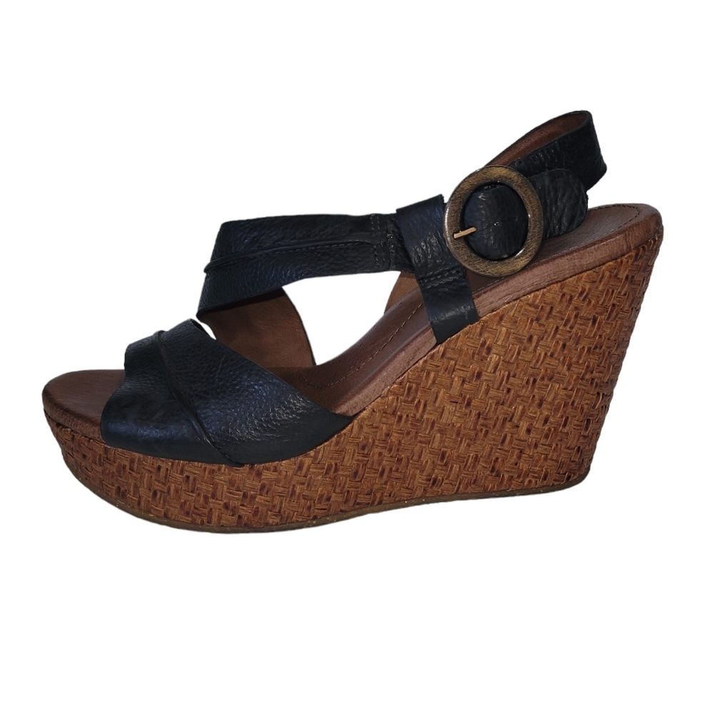 Naya women's leather wedges Size 9.5 M  raffia heels buckle closure black
